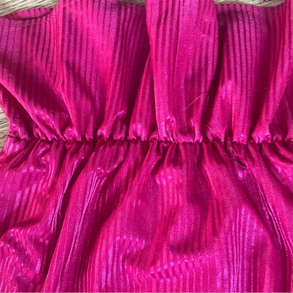 Vintage ruffled red blouse - Picture 8 of 12